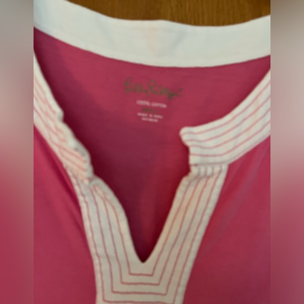 VGUC Lilly Pulitzer Hotty Pink top Small - Picture 4 of 5